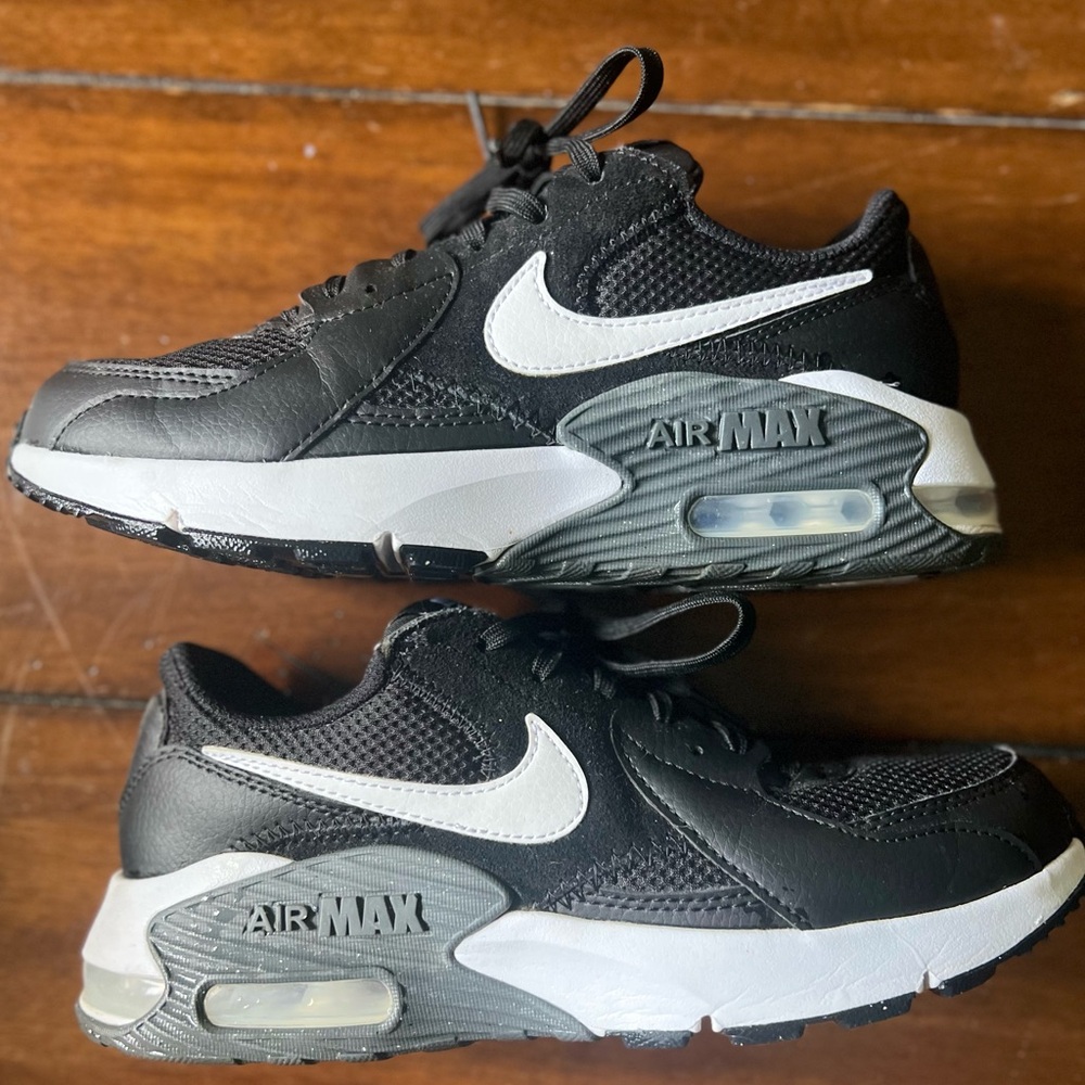 Nike Air Max Black and White Sneakers